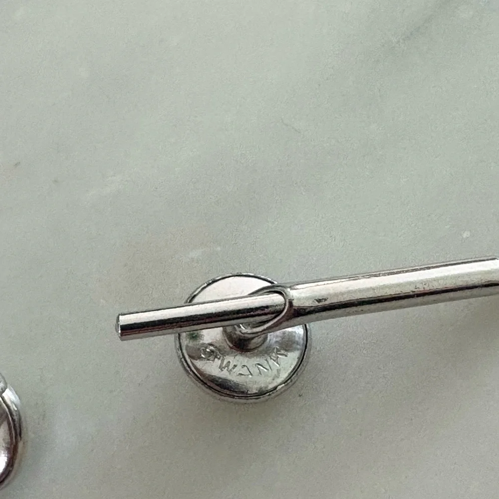 SWANK Elegant Silver and Black Shirt Studs Pipe Stem